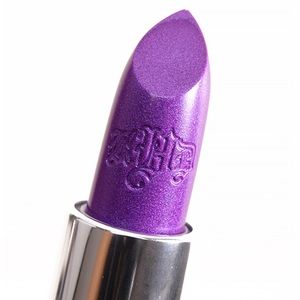 💞Kat Von D Studded Créme Lipstick - Wonderchilde